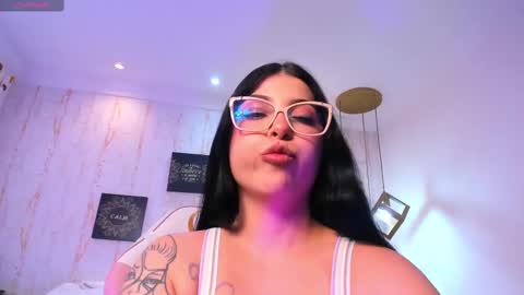 Snapshot of melaniegrayx chatting on 02.17.25 melaniegrayx online show from 02.17.25