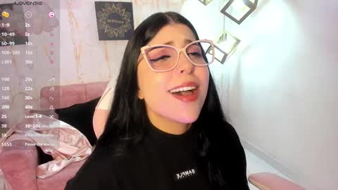 Snapshot of melaniegrayx chatting on 02.22.25 melaniegrayx online show from 02.22.25