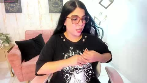 Snapshot of melaniegrayx chatting on 03.03.25 melaniegrayx online show from 03.03.25