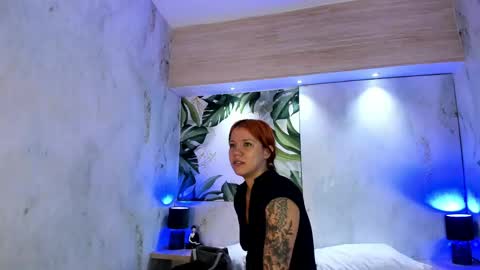 Melanie Roux online show from 05.03.26