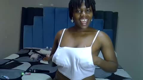 Snapshot of melanin_moon chatting on 05.29.26 Moon online show from 05.29.26