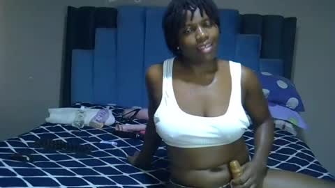 Snapshot of melanin_moon chatting on 07.08.26 Moon online show from 07.08.26