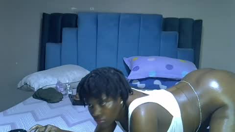 Snapshot of melanin_moon chatting on 07.27.26 Moon online show from 07.27.26
