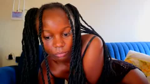 Snapshot of melanin_sassy96 chatting on 06.29.26 bad lil shawry online show from 06.29.26