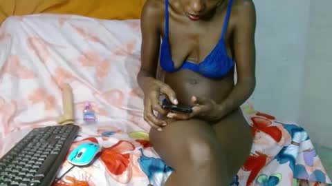 Snapshot of melany_1002 chatting on 09.23.25 melany online show from 09.23.25