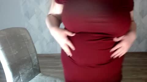 Snapshot of melina_beauty chatting on 05.13.26 Melina online show from 05.13.26
