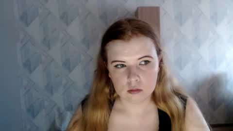 Snapshot of melina_beauty chatting on 05.18.26 Melina online show from 05.18.26