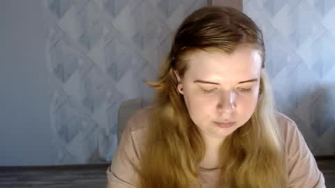 Snapshot of melina_beauty chatting on 05.30.26 Melina online show from 05.30.26