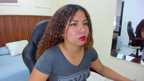 Snapshot of melinamartins chatting on 09.08.25 M E L I N A online show from 09.08.25