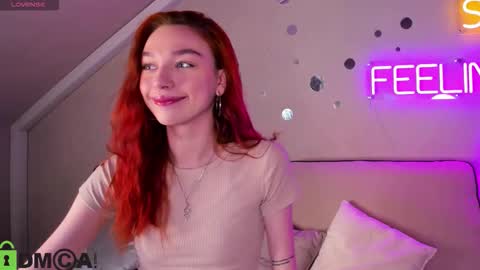 Snapshot of melisa_cox chatting on 11.04.25 Melisa online show from 11.04.25