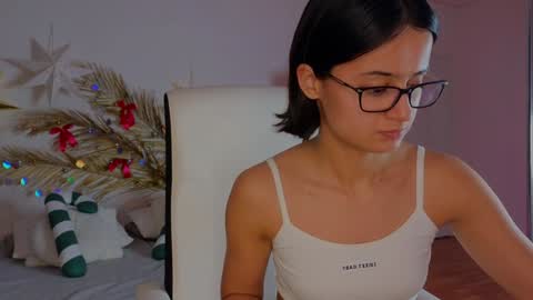 Victoria online show from 01.19.25