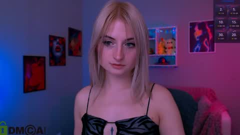 Snapshot of melisa_white1 chatting on 05.12.26 Melisa online show from 05.12.26