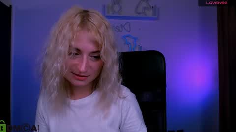 Snapshot of melisa_white1 chatting on 07.26.26 Melisa online show from 07.26.26