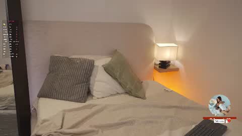 Snapshot of melisalopezz chatting on 06.25.26 On vacation until Monday online show from 06.25.26
