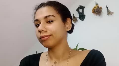 Snapshot of meliss1 chatting on 10.31.25 melissa online show from 10.31.25