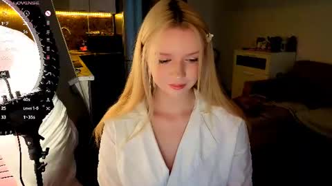 Mel or Lissa 3 Welcome here online show from 07.15.26