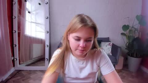 Sophia online show from 10.29.25