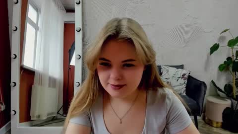 Sophia online show from 11.09.25