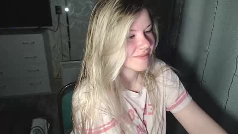 Melissa  Ray online show from 02.01.25