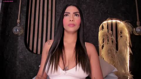 Snapshot of melissa__saenz_ chatting on 04.29.26 M E L I S S A online show from 04.29.26