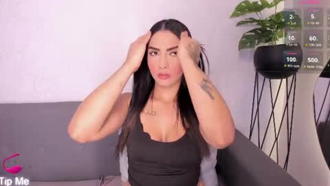Snapshot of melissa__saenz_ chatting on 06.10.26 M E L I S S A online show from 06.10.26