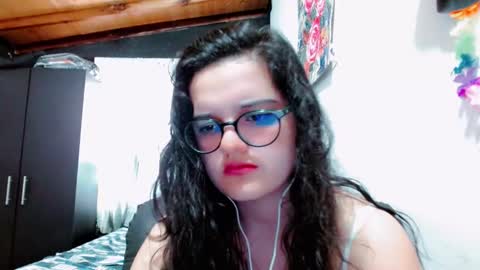 Snapshot of melissa_and_dany chatting on 02.08.25 Melissas Corner online show from 02.08.25