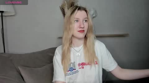 melissa_moooree online show from 12.02.25