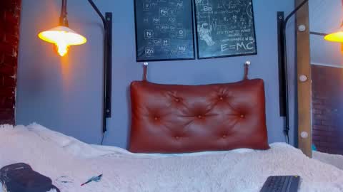 Snapshot of melissa_walker_ chatting on 09.25.25 Meli online show from 09.25.25