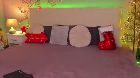 MelissaCrayzy online show from 12.21.25