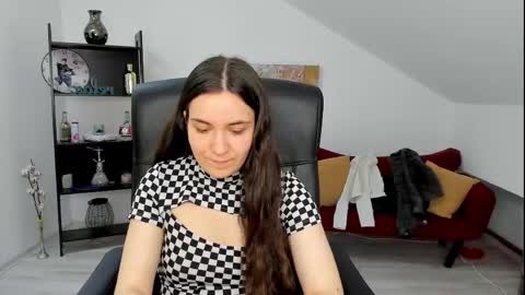 Snapshot of melissawiliam chatting on 05.19.26 melissawiliam online show from 05.19.26