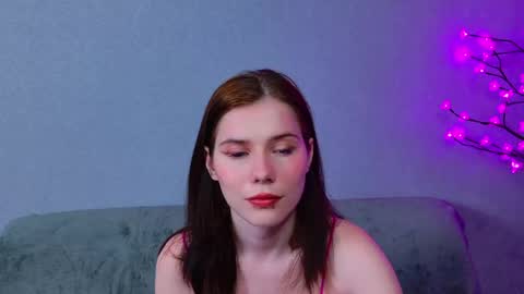 mellhyees online show from 05.17.26