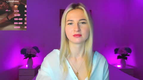 Snapshot of mellina_tey chatting on 12.04.24 Mellina online show from 12.04.24