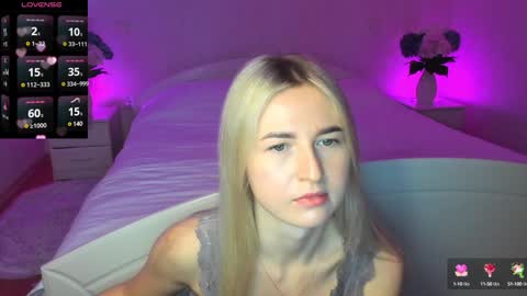 Snapshot of mellina_tey chatting on 12.14.24 Mellina online show from 12.14.24