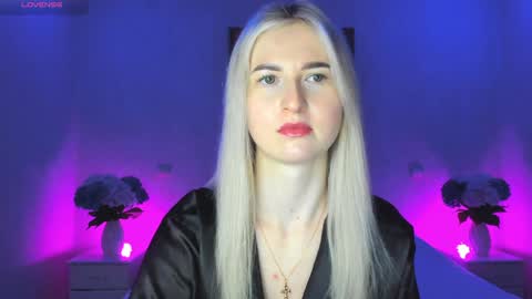 Snapshot of mellina_tey chatting on 12.26.24 Mellina online show from 12.26.24