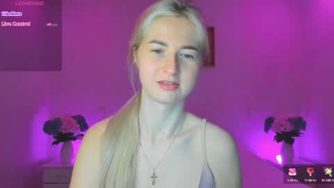 Snapshot of mellina_tey chatting on 01.04.25 Mellina online show from 01.04.25