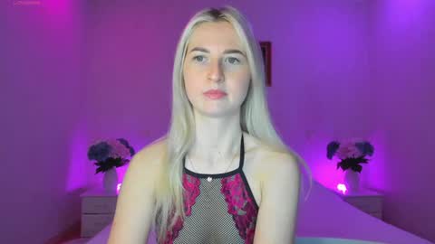 Snapshot of mellina_tey chatting on 01.15.25 Mellina online show from 01.15.25