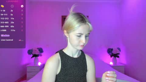 Snapshot of mellina_tey chatting on 01.16.25 Mellina online show from 01.16.25