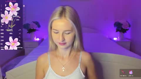 Snapshot of mellina_tey chatting on 10.09.25 Mellina online show from 10.09.25