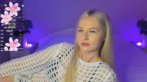 Snapshot of mellina_tey chatting on 10.21.25 Mellina online show from 10.21.25