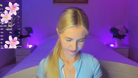 Snapshot of mellina_tey chatting on 10.22.25 Mellina online show from 10.22.25