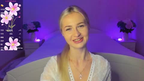 Snapshot of mellina_tey chatting on 10.25.25 Mellina online show from 10.25.25