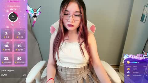 Snapshot of mellisa_nets chatting on 02.07.25 Mellisa online show from 02.07.25