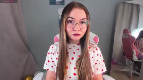 Snapshot of mellisa_nets chatting on 02.17.25 Mellisa online show from 02.17.25