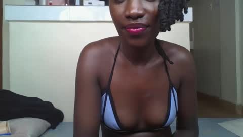 Snapshot of mellisagal chatting on 01.11.26 mellisagal online show from 01.11.26