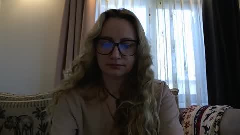 Melly online show from 10.30.25