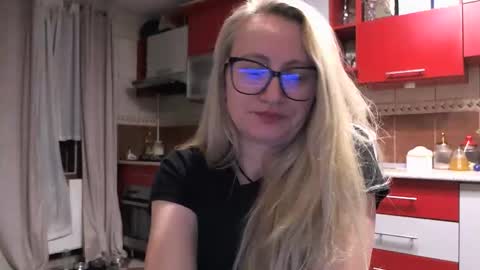 Melly online show from 02.22.26