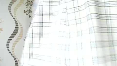 MelMooon online show from 12.03.25