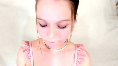 MelMooon online show from 02.03.26