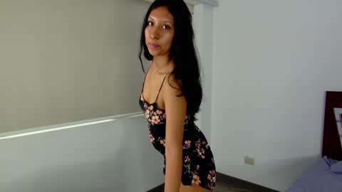 Snapshot of melody24_ chatting on 12.12.24 melody24_ online show from 12.12.24