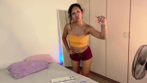 Snapshot of melody24_ chatting on 01.29.25 melody24_ online show from 01.29.25